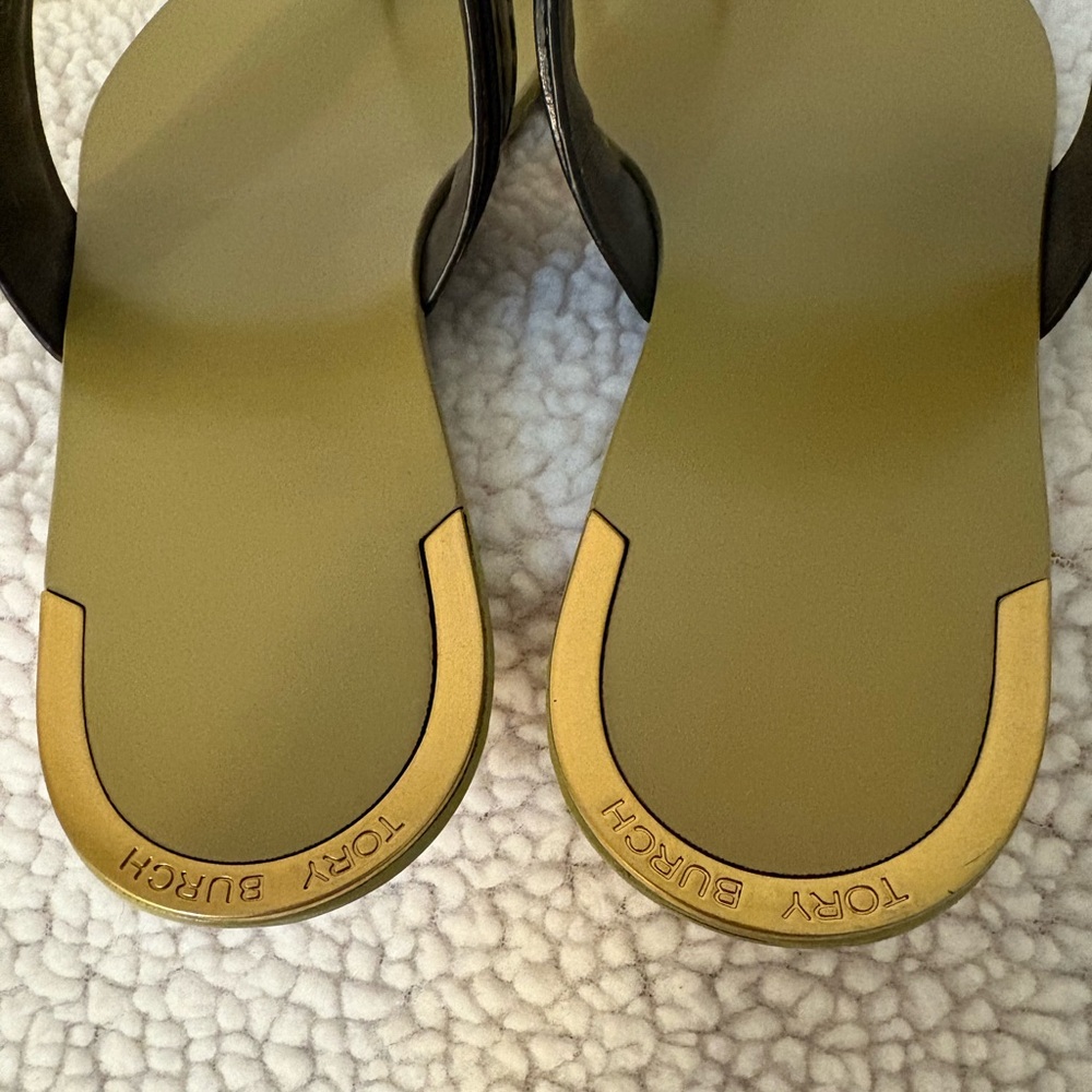 Tory Burch Artisanal Knot Sandals - Picture 9 of 9